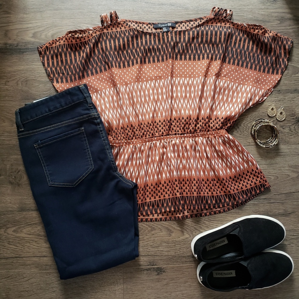 NEW W/TAGS Skinny Jeans